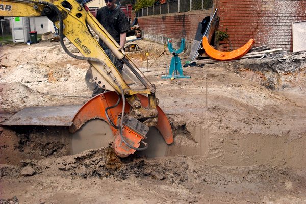 Excavation for a swimming_pool using an Echidna D3S with 1400mm blade.